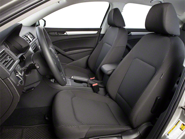 2012 Volkswagen Passat 2.5 SE w/Sunroof/Nav