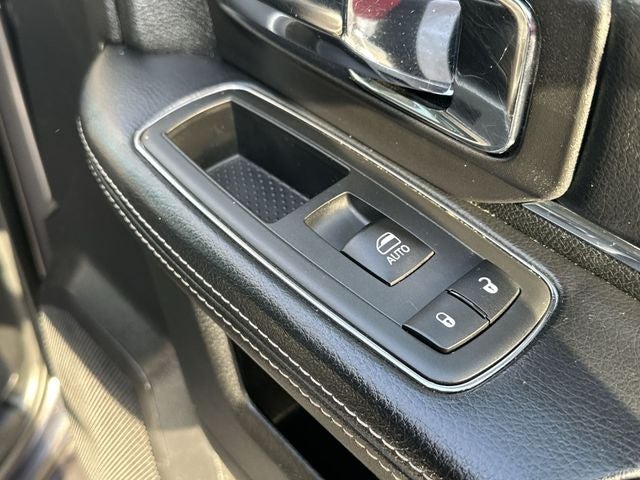 2016 RAM 1500 Laramie