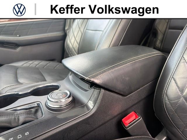 2019 Ford Explorer Platinum