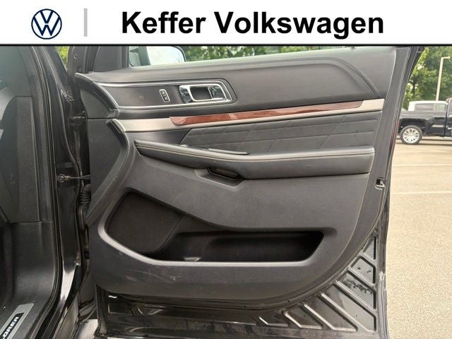 2019 Ford Explorer Platinum