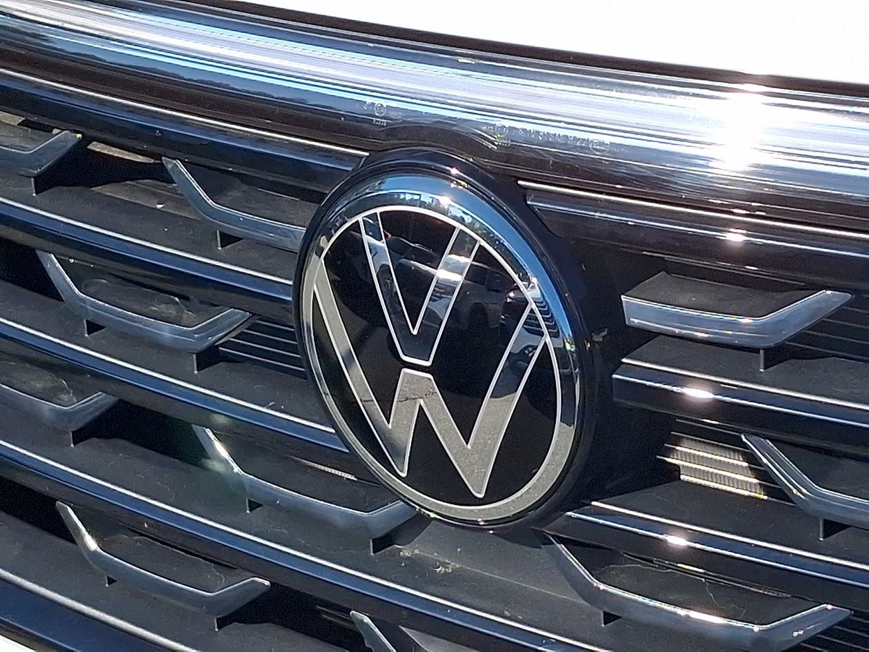 2026 Volkswagen Atlas Cross Sport SEL R-Line Black