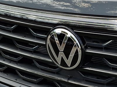 2026 Volkswagen Atlas Cross Sport SEL R-Line Black