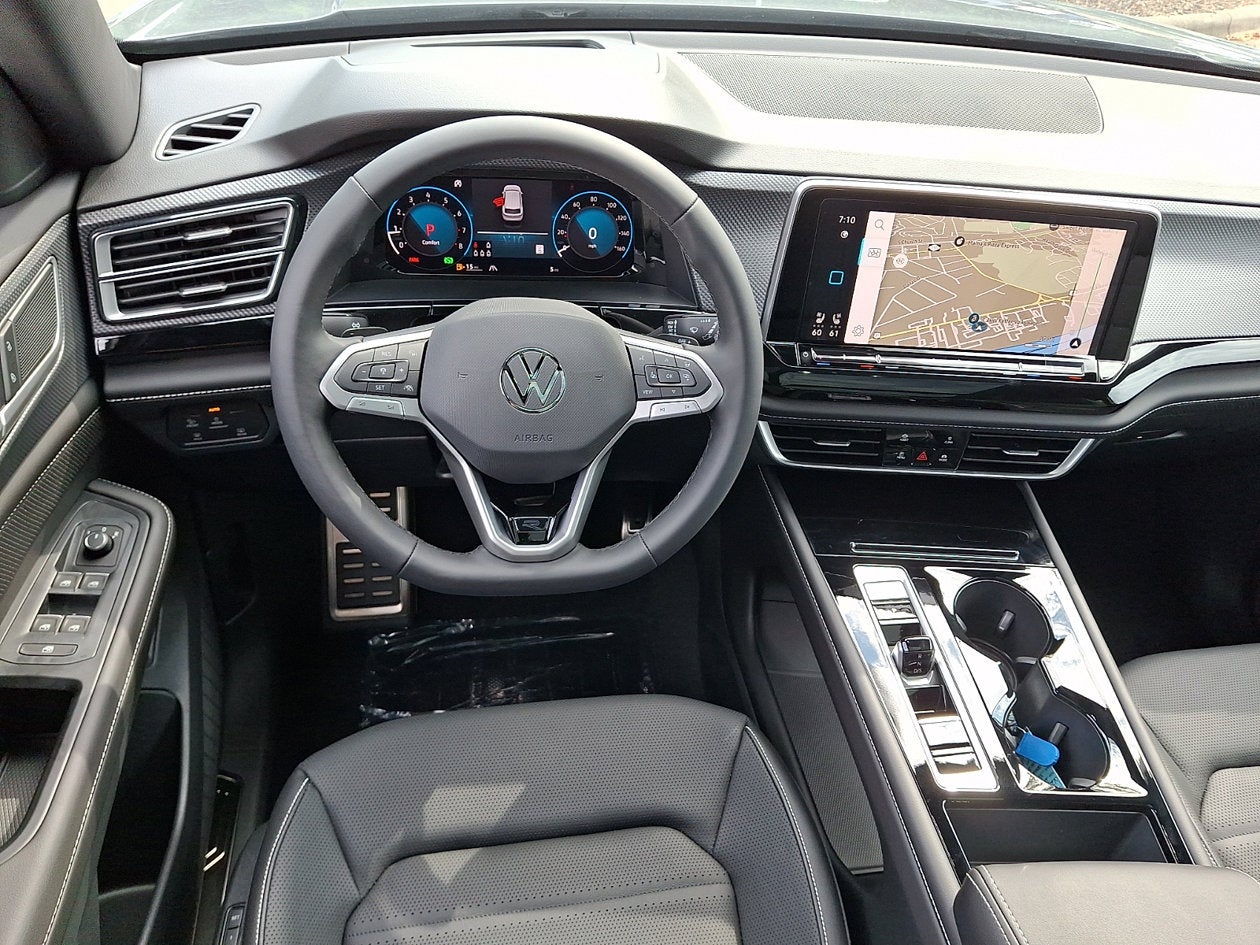 2026 Volkswagen Atlas Cross Sport SEL R-Line Black