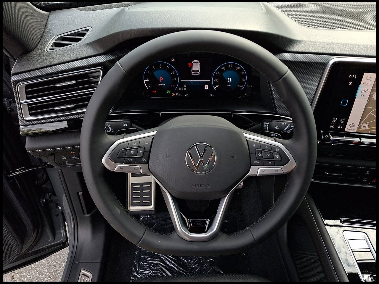 2026 Volkswagen Atlas Cross Sport SEL R-Line Black