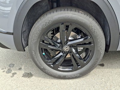 2026 Volkswagen Atlas Cross Sport SEL R-Line Black