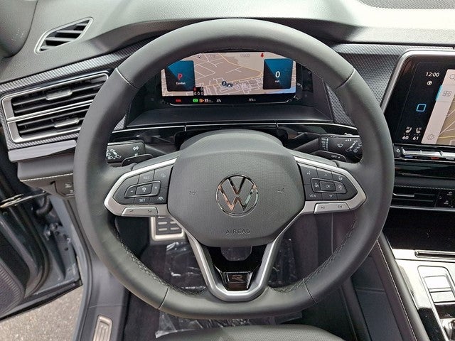 2026 Volkswagen Atlas Cross Sport SEL R-Line Black