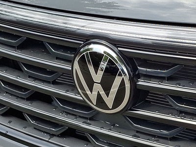2026 Volkswagen Atlas Cross Sport SEL R-Line Black