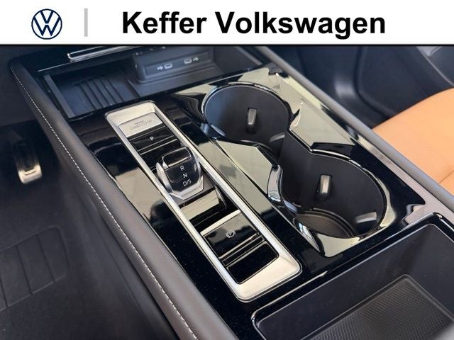 2026 Volkswagen Atlas Cross Sport 2.0T SEL R-Line Black
