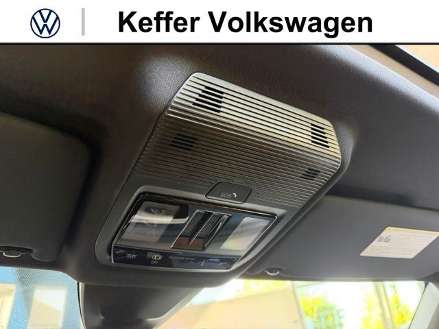 2026 Volkswagen Atlas Cross Sport 2.0T SEL R-Line Black
