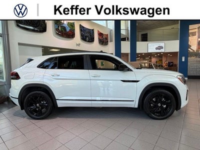 2026 Volkswagen Atlas Cross Sport 2.0T SEL R-Line Black