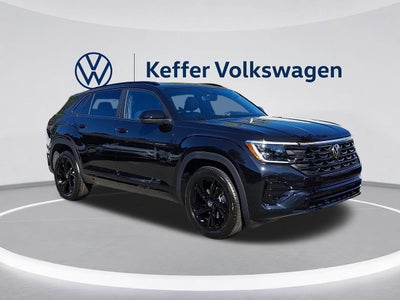 2026 Volkswagen Atlas Cross Sport SEL R-Line Black