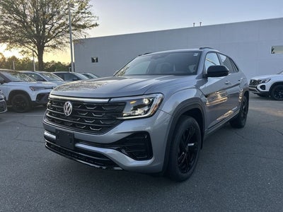 2026 Volkswagen Atlas Cross Sport 2.0T SEL R-Line Black