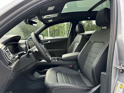 2026 Volkswagen Atlas Cross Sport 2.0T SEL R-Line Black