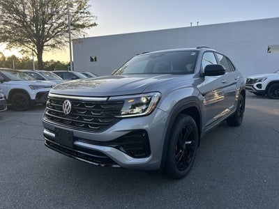 2026 Volkswagen Atlas Cross Sport 2.0T SEL R-Line Black