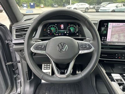 2026 Volkswagen Atlas Cross Sport 2.0T SEL R-Line Black