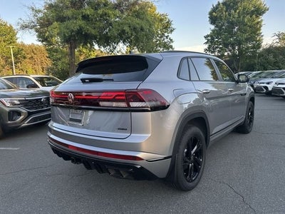 2026 Volkswagen Atlas Cross Sport 2.0T SEL R-Line Black