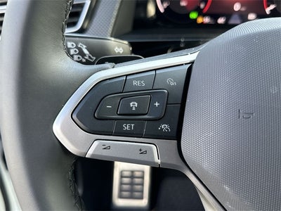 2024 Volkswagen Atlas Cross Sport 2.0T SEL R-Line