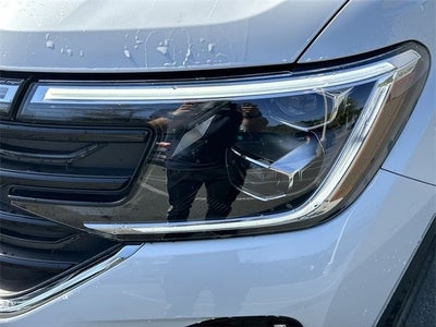 2024 Volkswagen Atlas Cross Sport 2.0T SEL R-Line