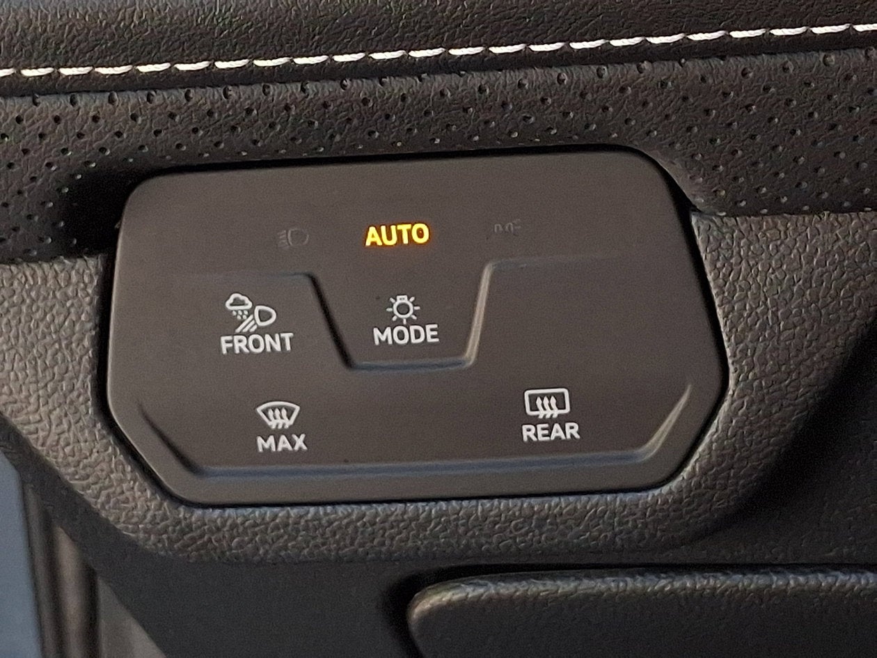 2025 Volkswagen Atlas Cross Sport 2.0T SEL