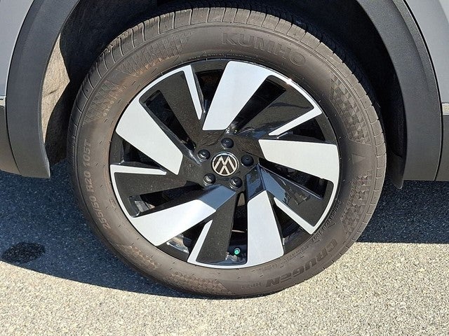 2025 Volkswagen Atlas Cross Sport 2.0T SEL