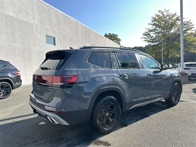 2025 Volkswagen Atlas 2.0T Peak Edition