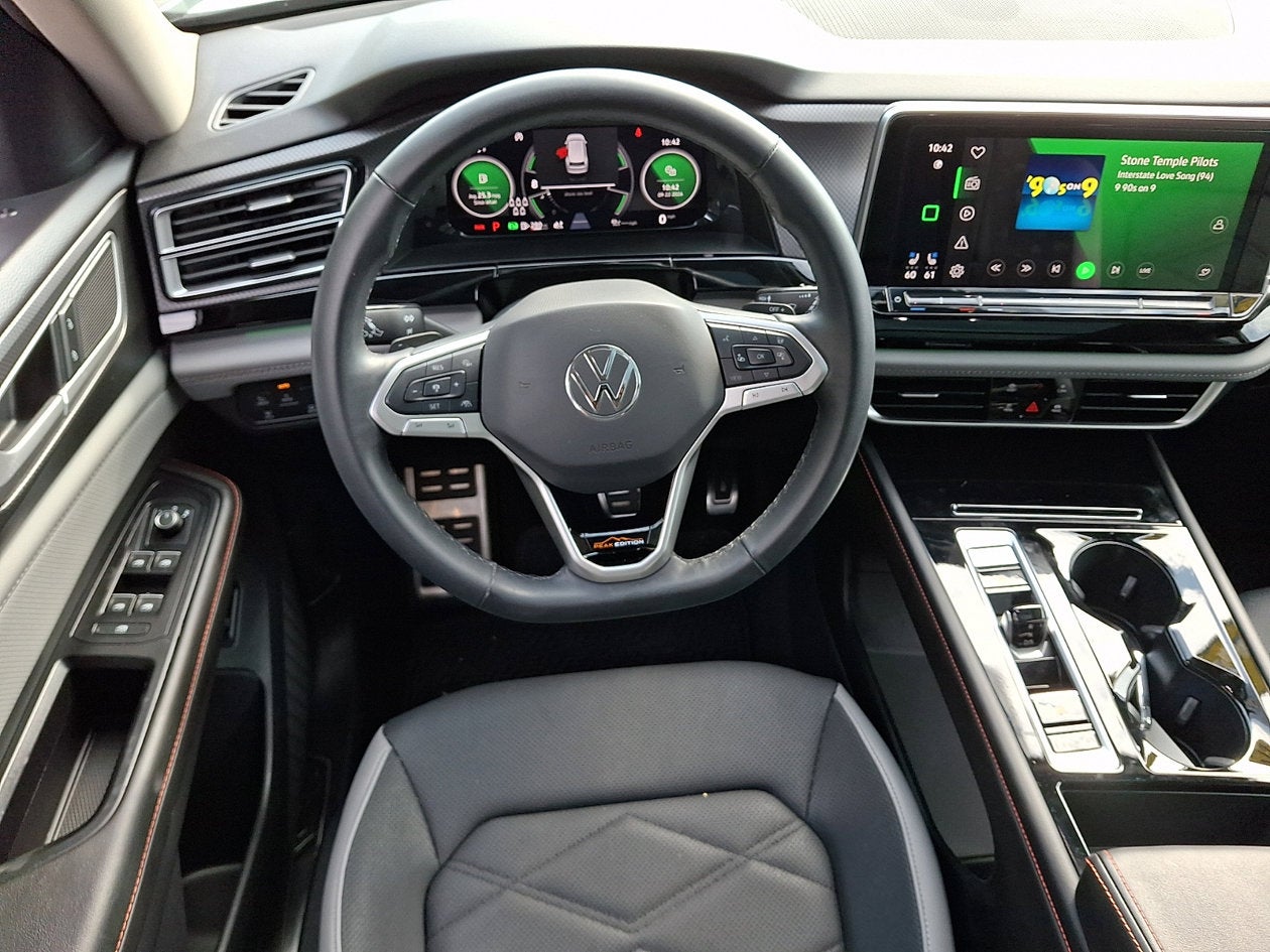 2024 Volkswagen Atlas 2.0T Peak Edition SE w/Technology