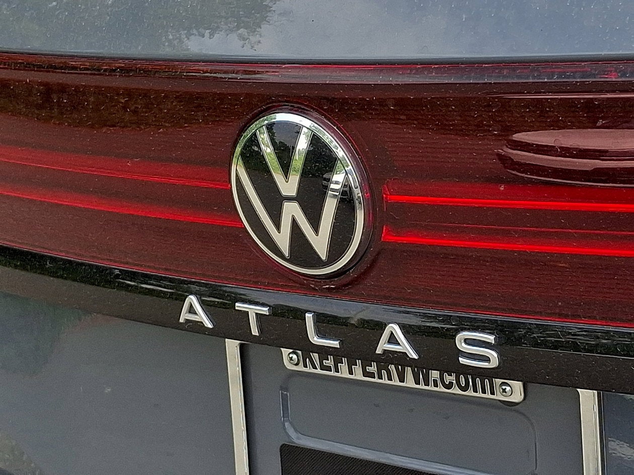 2024 Volkswagen Atlas 2.0T Peak Edition SE w/Technology