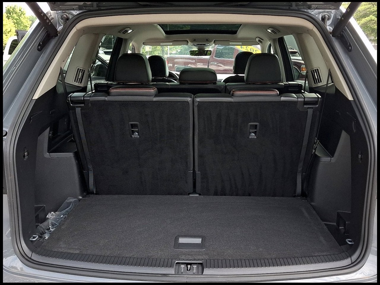 2024 Volkswagen Atlas 2.0T Peak Edition SE w/Technology