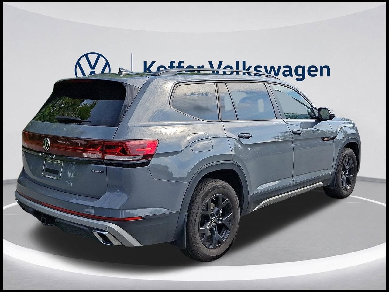 2024 Volkswagen Atlas 2.0T Peak Edition SE w/Technology
