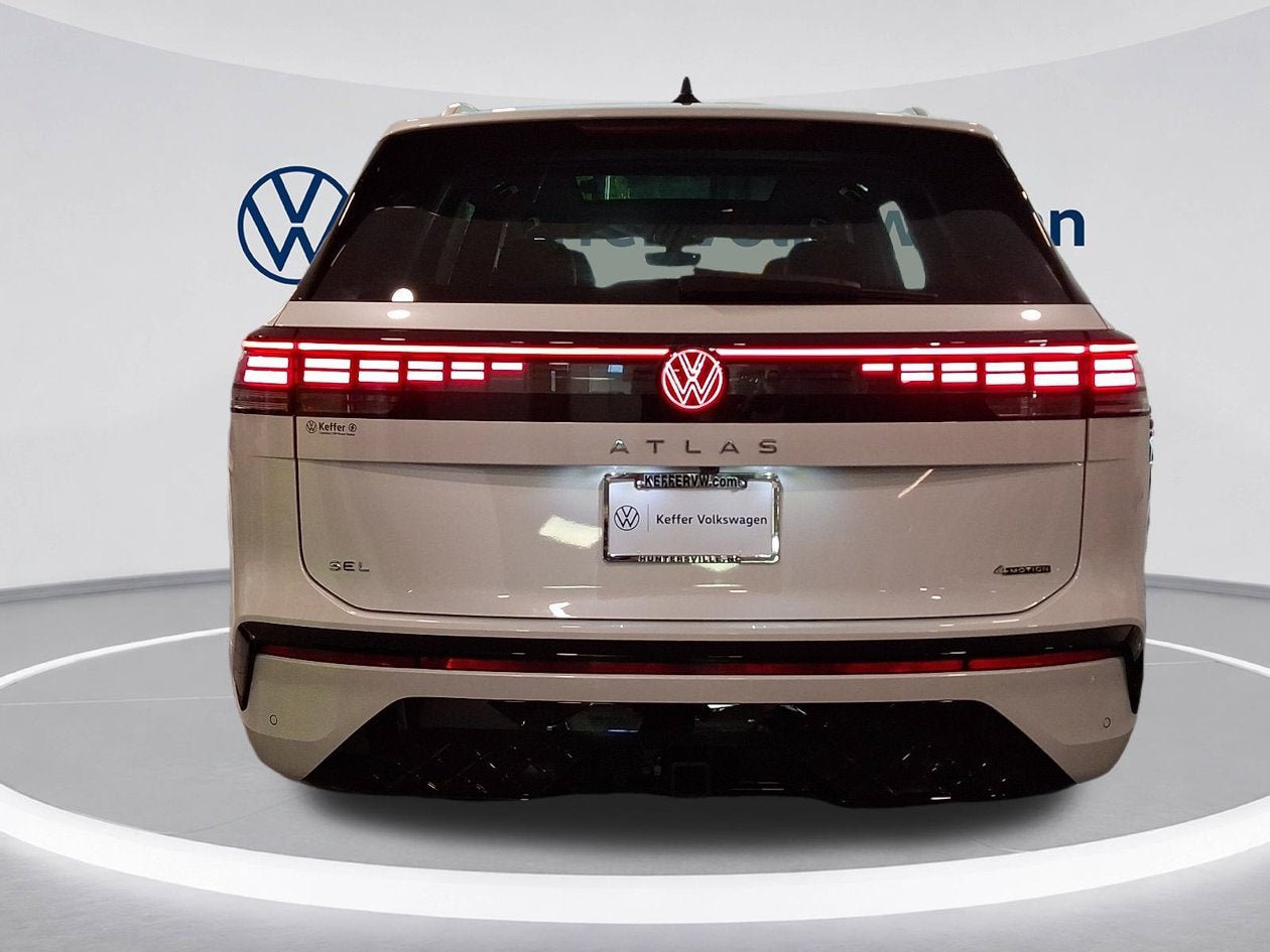 2027 Volkswagen Atlas SEL Premium R-Line