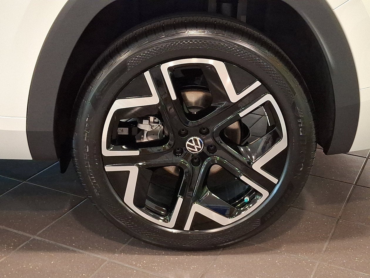 2027 Volkswagen Atlas SEL Premium R-Line