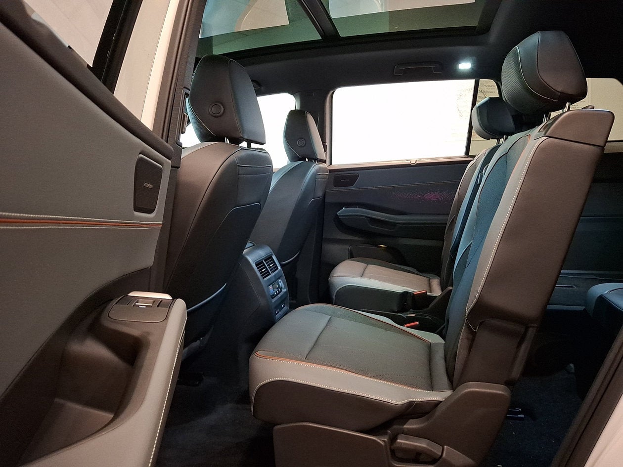 2027 Volkswagen Atlas SEL Premium R-Line