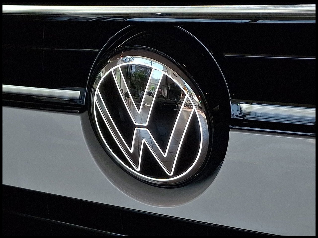 2027 Volkswagen Atlas SEL Premium R-Line