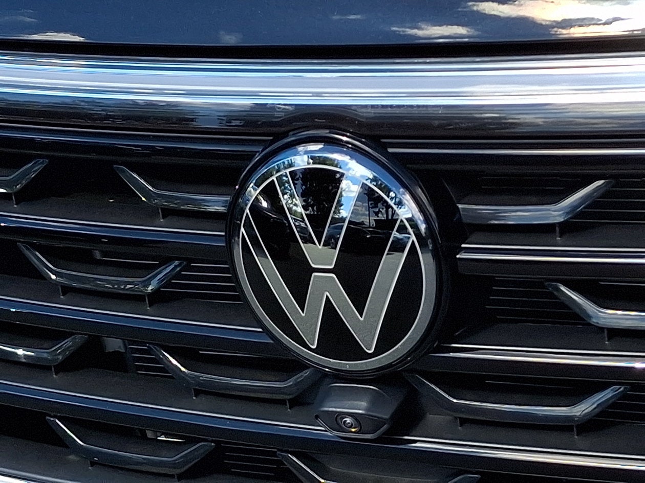 2026 Volkswagen Atlas Cross Sport SEL Premium R-Line