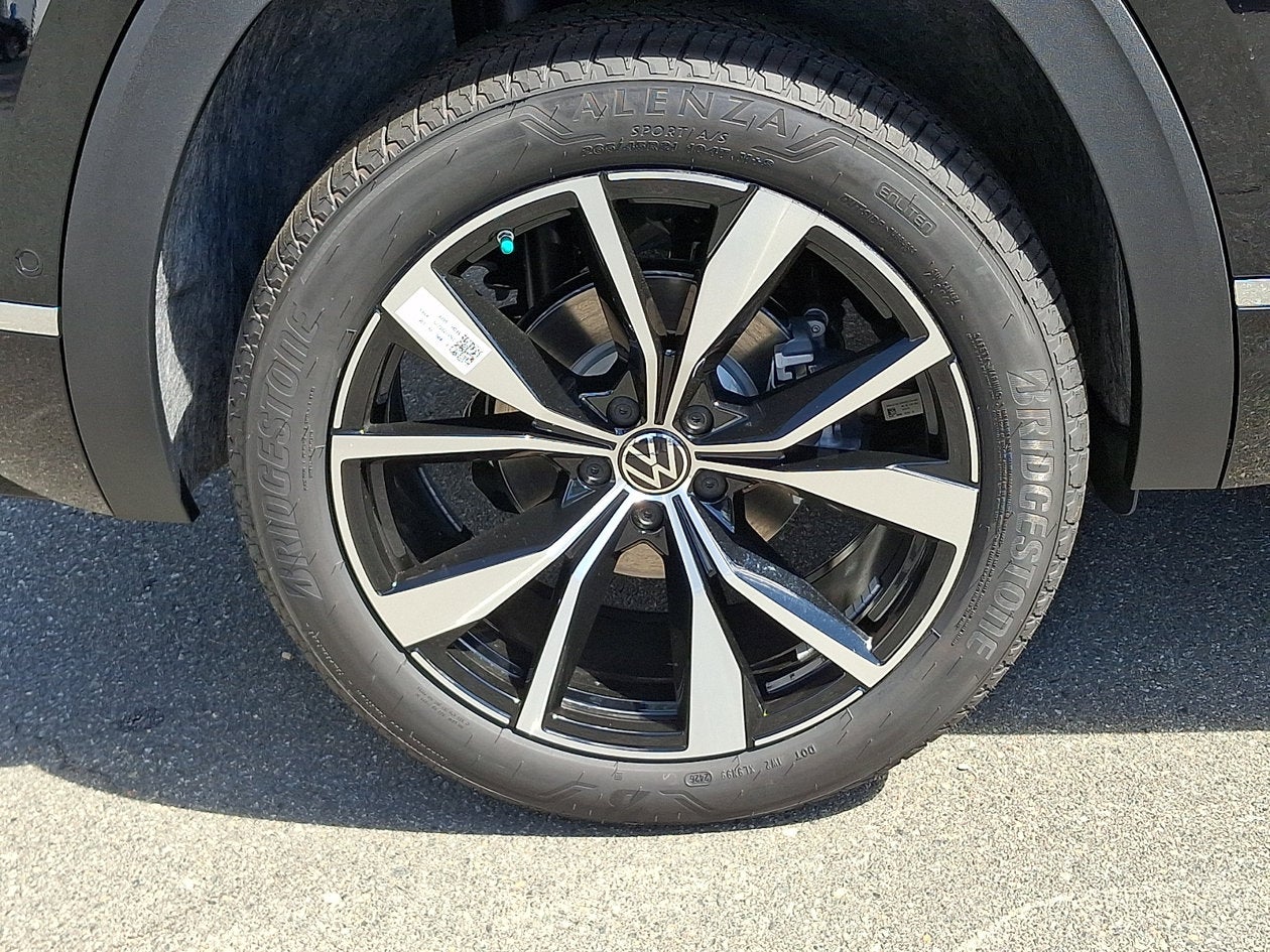 2026 Volkswagen Atlas Cross Sport SEL Premium R-Line