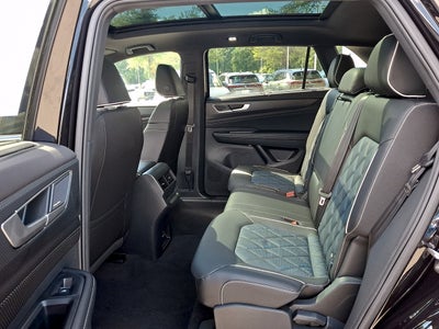 2026 Volkswagen Atlas Cross Sport SEL Premium R-Line