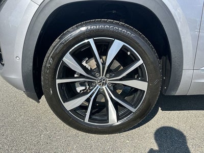 2024 Volkswagen Atlas Cross Sport 2.0T SEL Premium R-Line