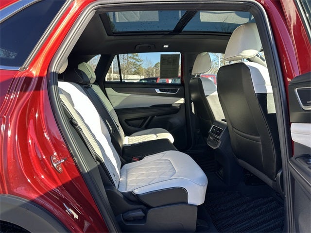 2024 Volkswagen Atlas Cross Sport 2.0T SEL Premium R-Line