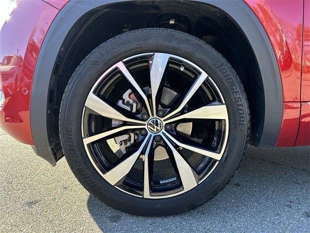 2024 Volkswagen Atlas Cross Sport 2.0T SEL Premium R-Line