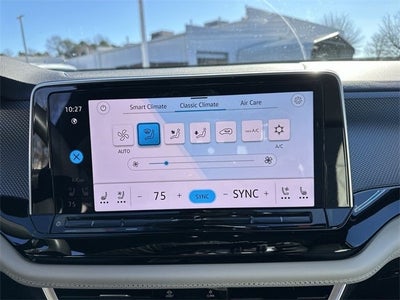 2024 Volkswagen Atlas Cross Sport 2.0T SEL Premium R-Line