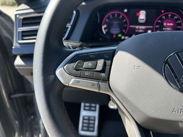 2024 Volkswagen Atlas Cross Sport 2.0T SEL Premium R-Line