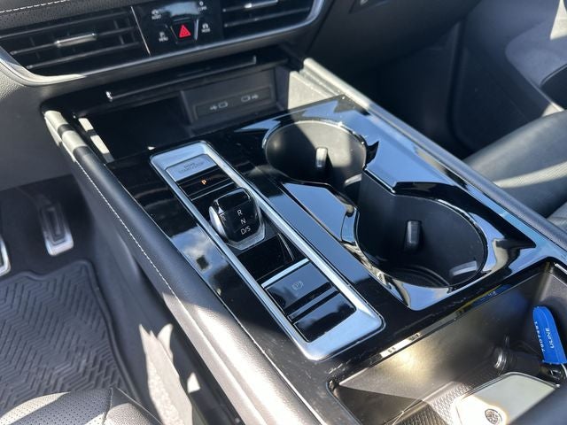 2024 Volkswagen Atlas Cross Sport 2.0T SEL Premium R-Line