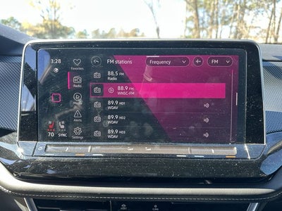 2024 Volkswagen Atlas Cross Sport 2.0T SEL Premium R-Line