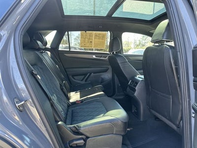 2024 Volkswagen Atlas Cross Sport 2.0T SEL Premium R-Line