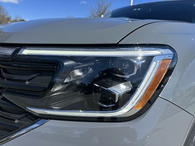 2024 Volkswagen Atlas Cross Sport 2.0T SEL Premium R-Line