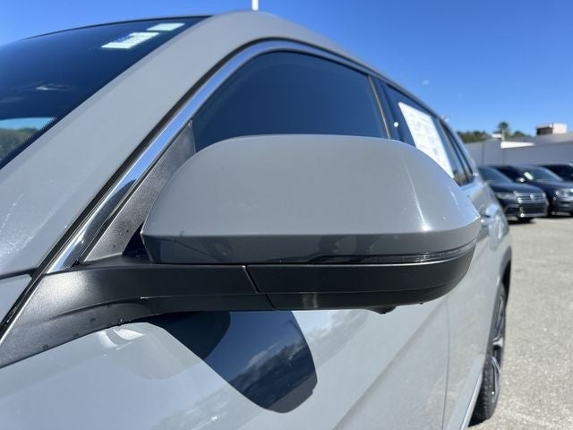2024 Volkswagen Atlas Cross Sport 2.0T SEL Premium R-Line