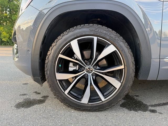 2024 Volkswagen Atlas Cross Sport 2.0T SEL Premium R-Line