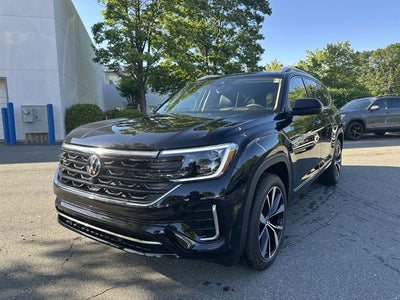 2026 Volkswagen Atlas 2.0T SEL Premium R-Line