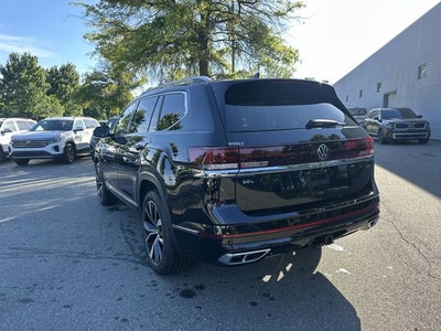 2026 Volkswagen Atlas 2.0T SEL Premium R-Line