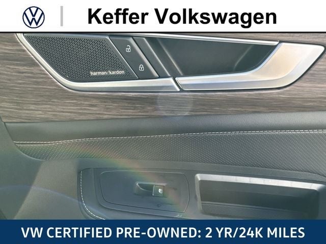 2025 Volkswagen Atlas 2.0T SEL Premium R-Line